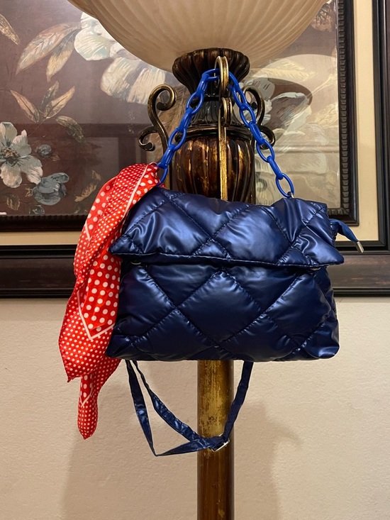 ATD Handbags - Quilted Navy Shoulder Bag with Chain Handle